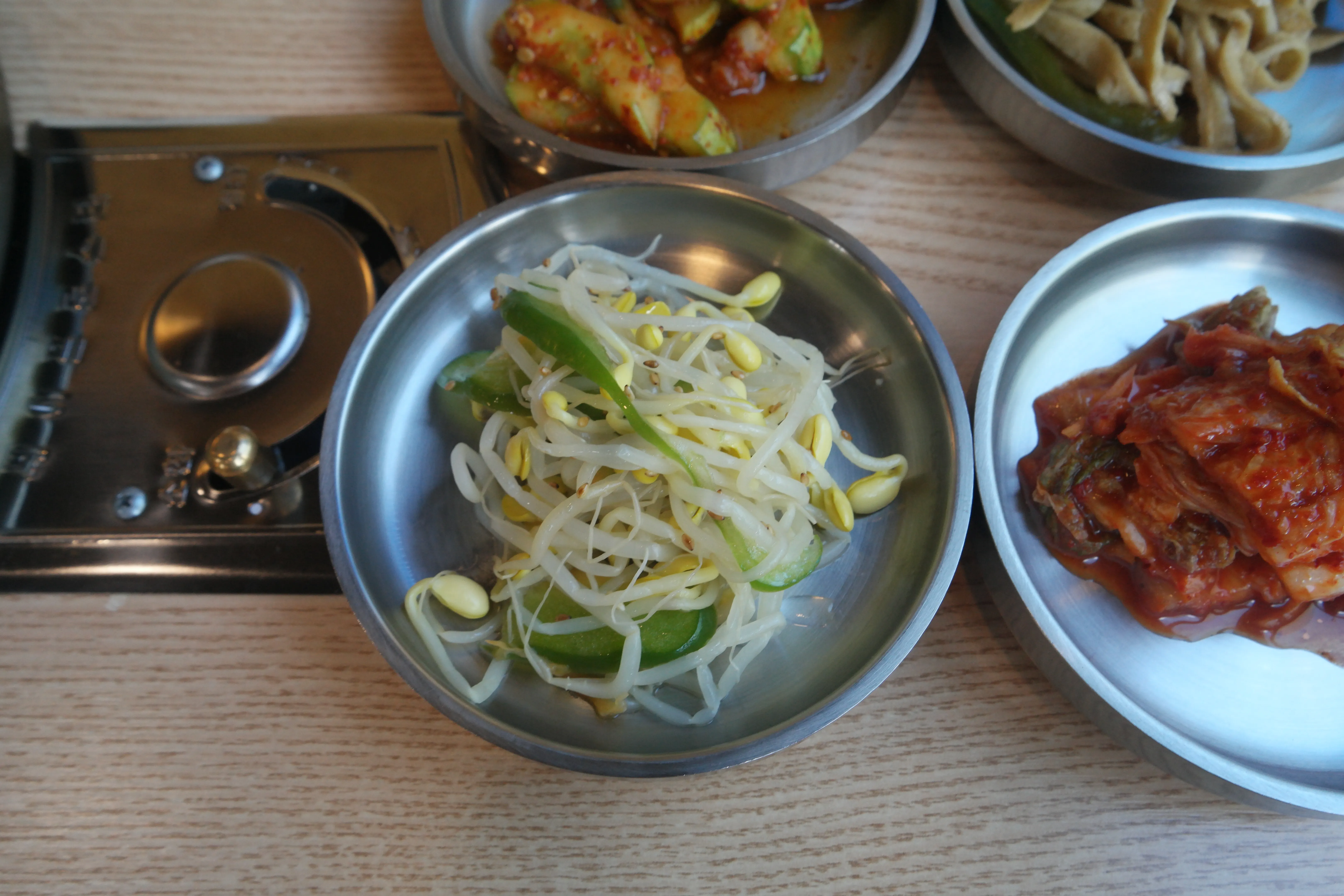 펄펄끊는 먹음직한 부대찌개